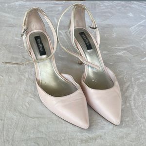 White House/Black market